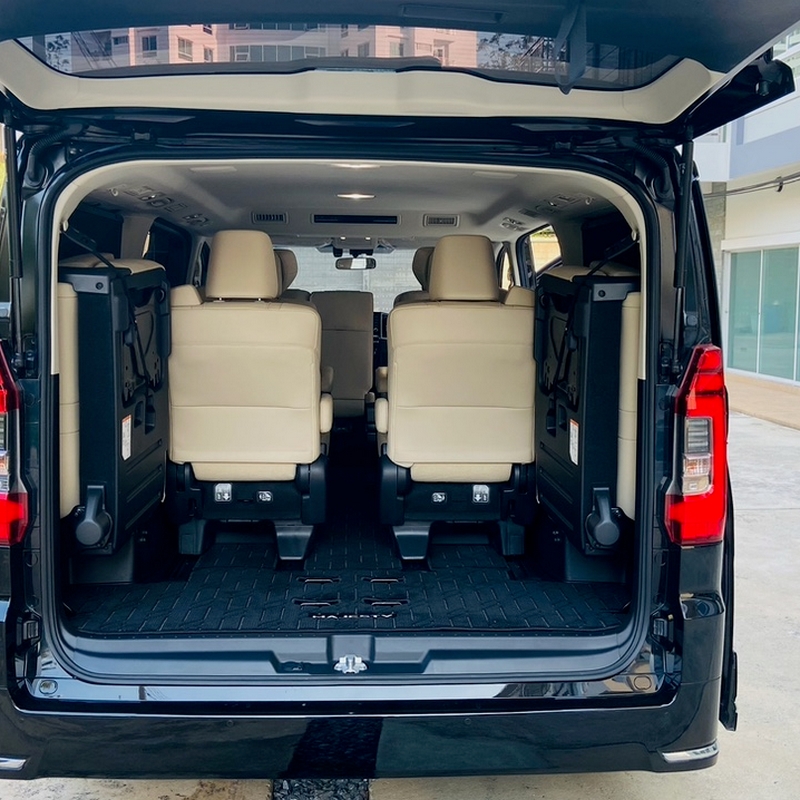 New Toyota Majesty Premium 2022