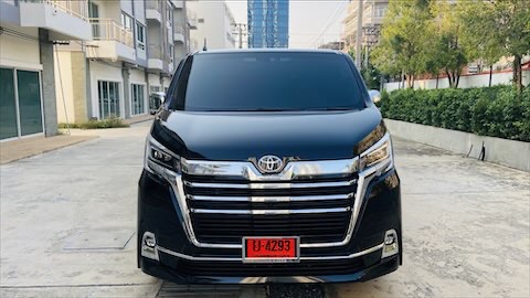 New Toyota Majesty Premium 2022 VIP 11 Seats