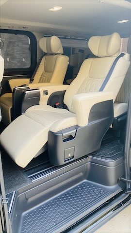 New Toyota Majesty Premium 2022 VIP 11 Seats