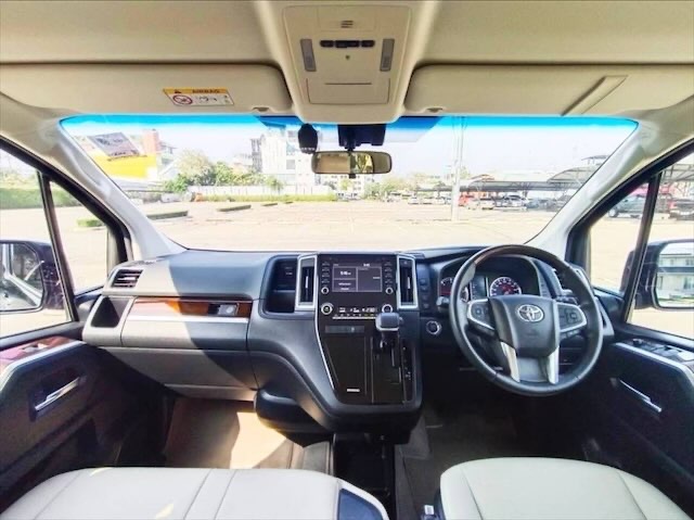 New Toyota Majesty Premium 2022
