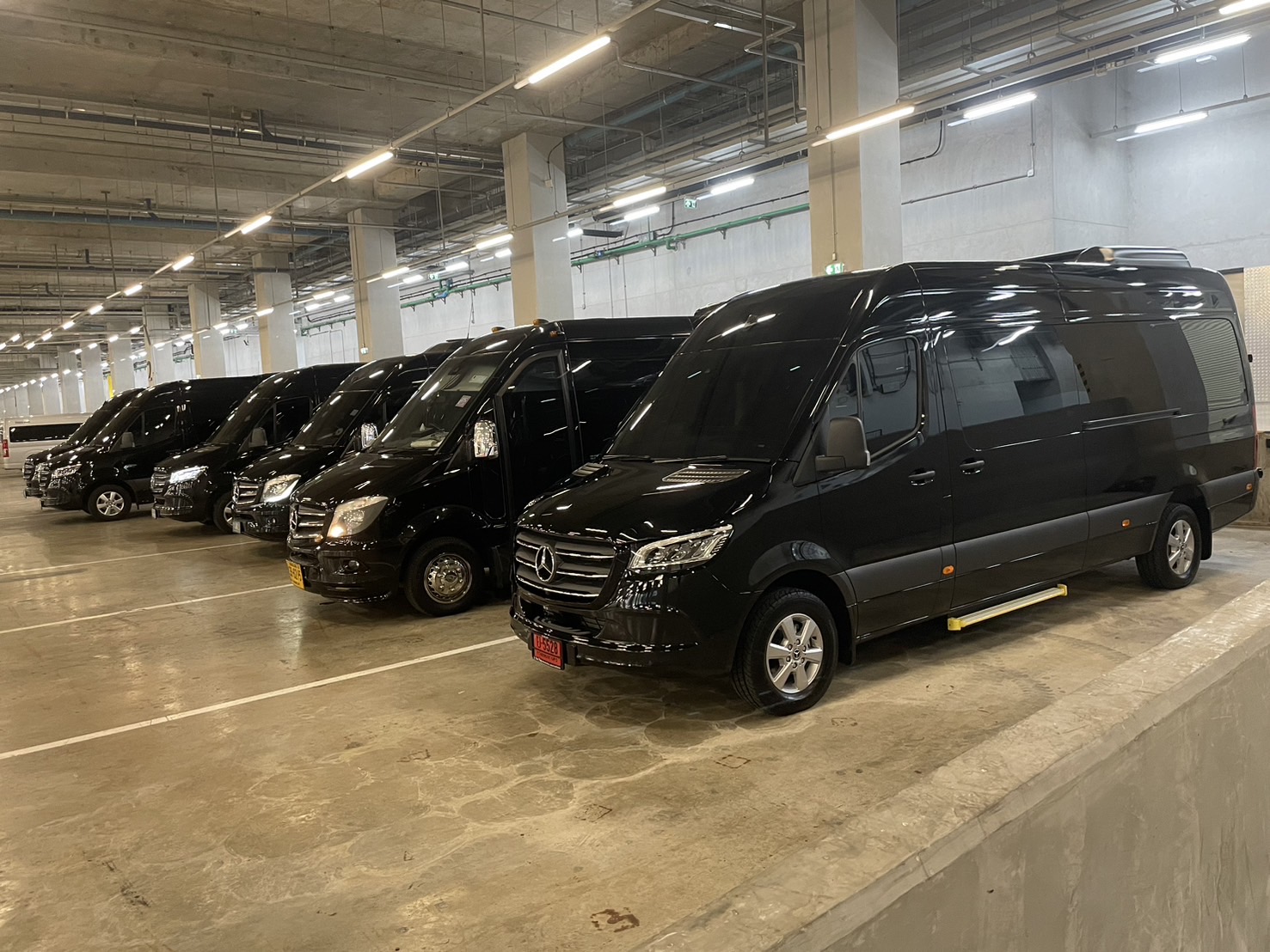 New Benz Sprinter 2024 VVIP 11 Seats