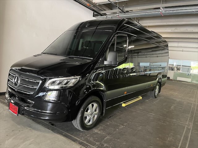 New Benz Sprinter 2024 VVIP 11 Seats