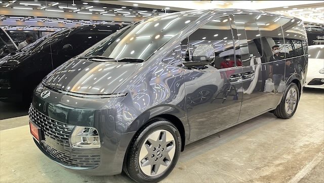 New Hyundai Starita SEL 9 ที่นั่ง , VIP 7 ที่นั่ง