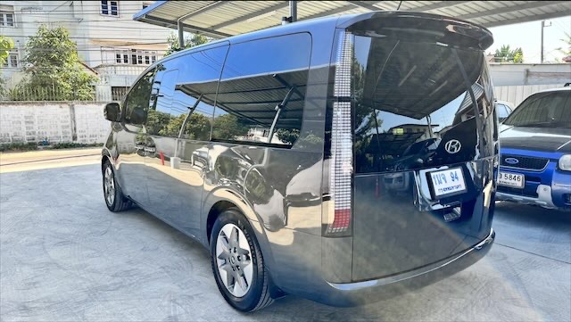 New Hyundai Starita SEL 9 ที่นั่ง , VIP 7 ที่นั่ง