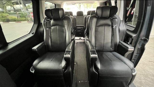New Hyundai Starita SEL 9 ที่นั่ง , VIP 7 ที่นั่ง