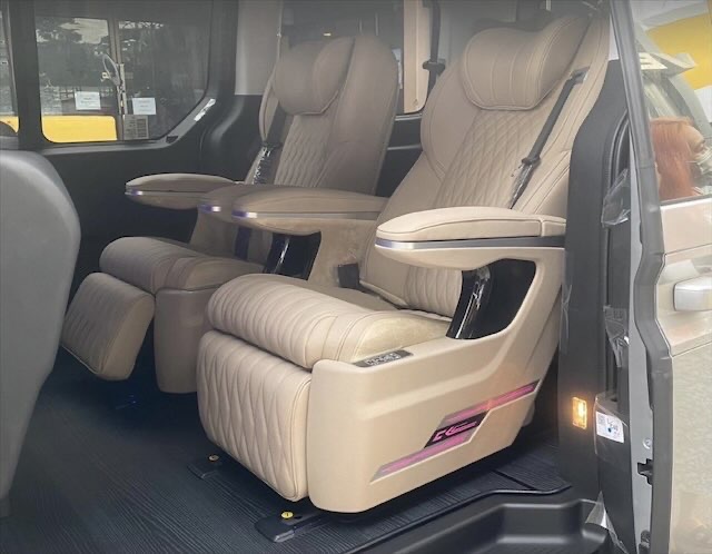 New Hyundai Starita SEL 9 ที่นั่ง , VIP 7 ที่นั่ง