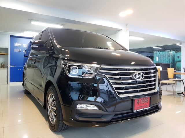 Hyundai H1 Deluxe , Elite VIP 11 Seats
