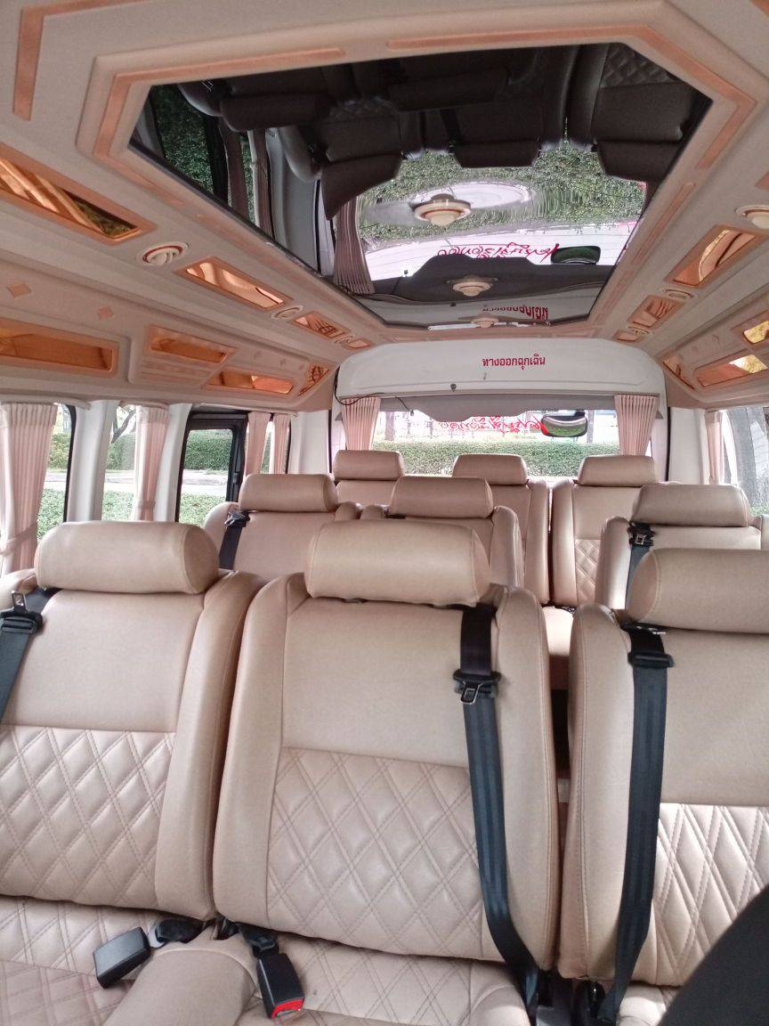 New Toyota Commuter Model 2023-2025 VIP 8-10 Seats