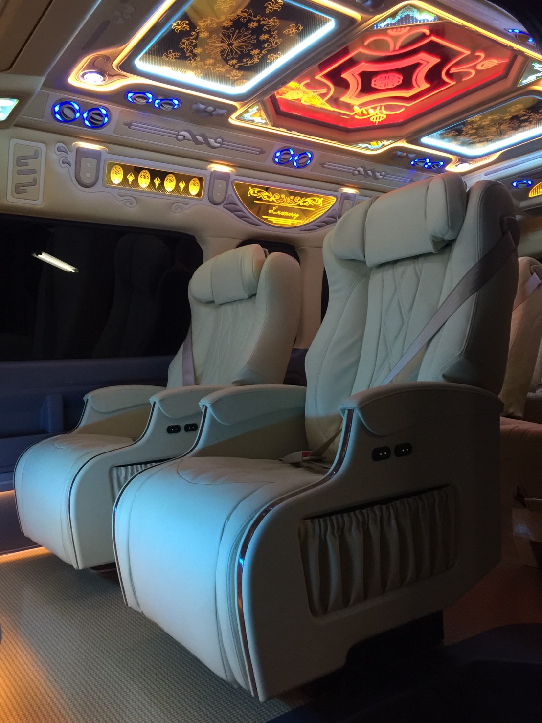 แกลเลอรี่ Toyota Commuter